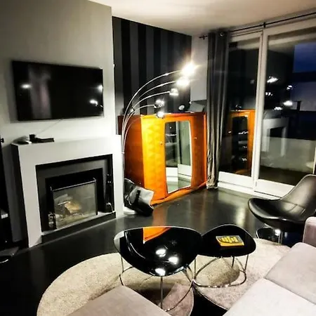 Maison Exceptionnelle ! Vue Tour Eiffel Et Paris Вилла Сюрен